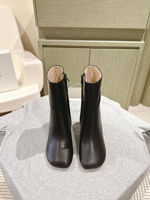 Loewe Round-Toed Boots 85mm Black Mixed Sheepskin 448450