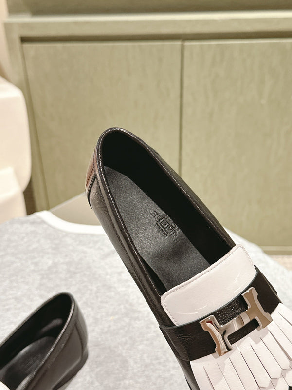 HM Mocassins Royal Loafers Black White Sheepskin 445007