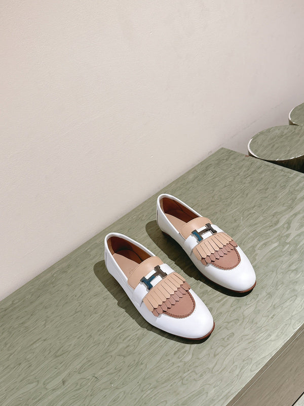 HM Mocassins Royal Loafers White Beige Sheepskin 445010