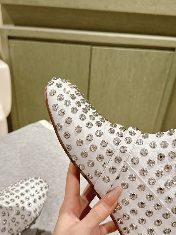 ALAIA SHORT BOOTS IN WHITE LAMBSKIN ATTACH RHINSTONES