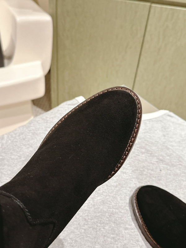 CC Knee-High Boots 40mm Black Suede Leather 447192