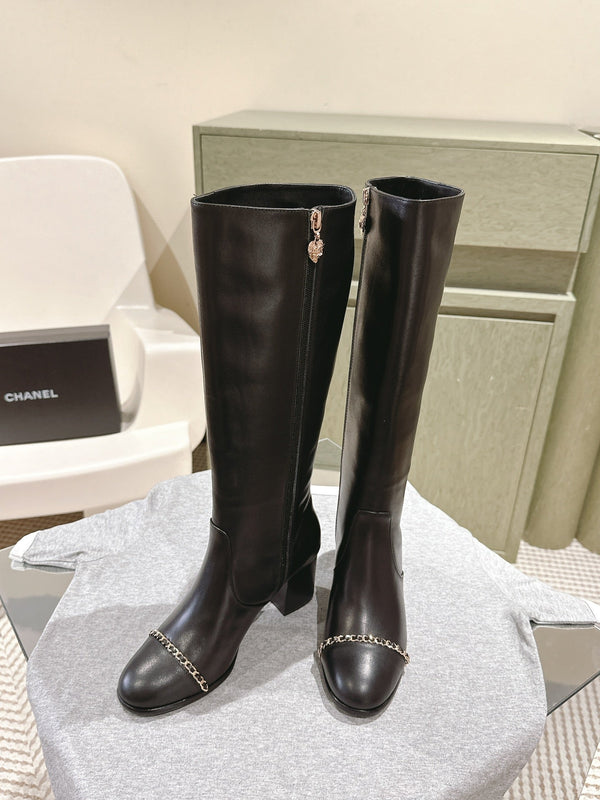 CC 24 FW Stivali alti fino al ginocchio con catena 70mm Pelle bovina nera 447186