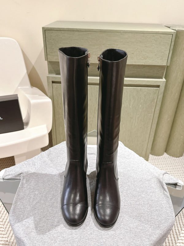 CC 24 FW Knee-High Boots 70mm Black Cowhide 447190