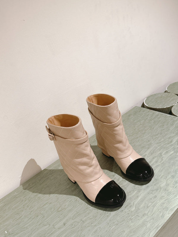 CC 24ss Fold-Over Low Boots 40mm Beige Quilted Sheepskin 447477