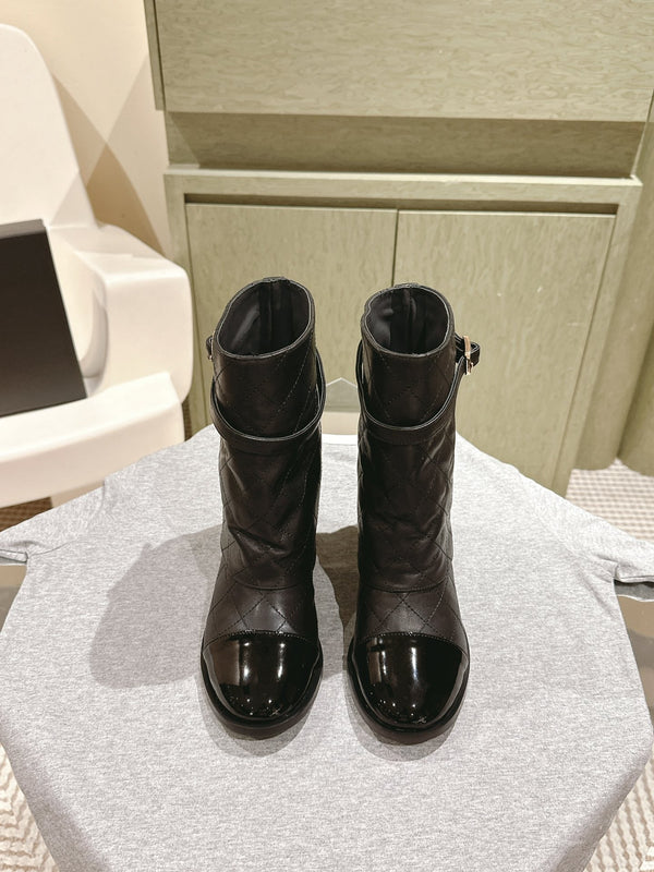 CC 24ss Stivaletti bassi ripiegabili 40mm in pelle di pecora trapuntata nera 447478