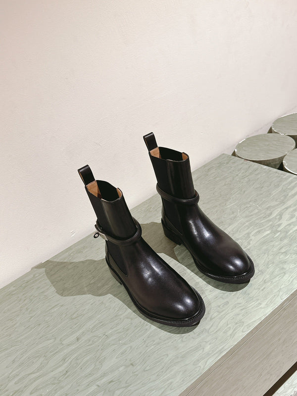 HM 24ss Kelly Martin Short Boots 35mm Black Cowhide 445507