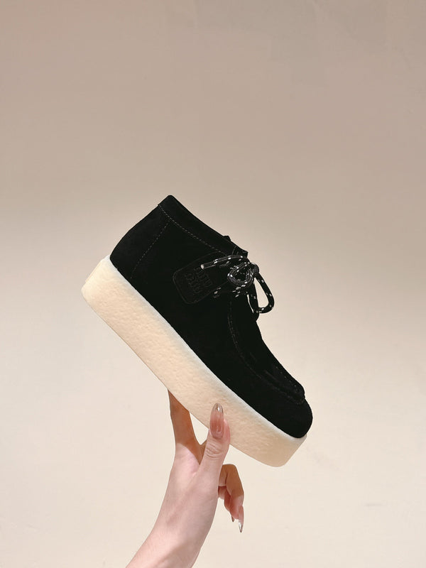 Stivaletti Miu in camoscio nero