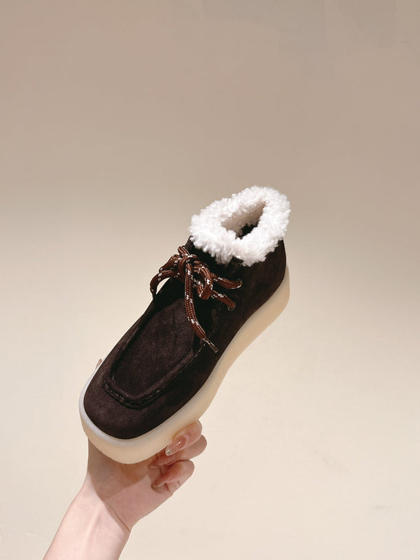 Stivaletti Miu in pelle scamosciata marrone con fodera in pile