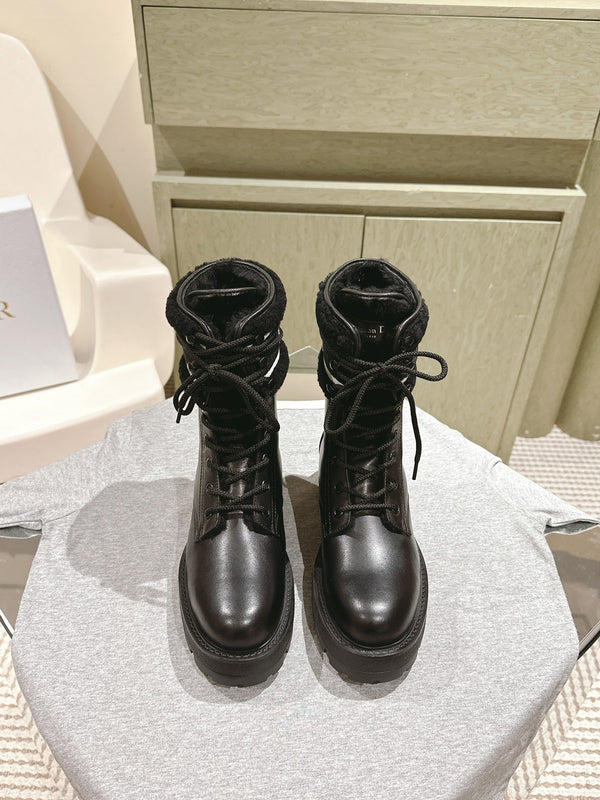 Stivaletti CD in pelle di vitello nera con fodera in pile di lana 995819