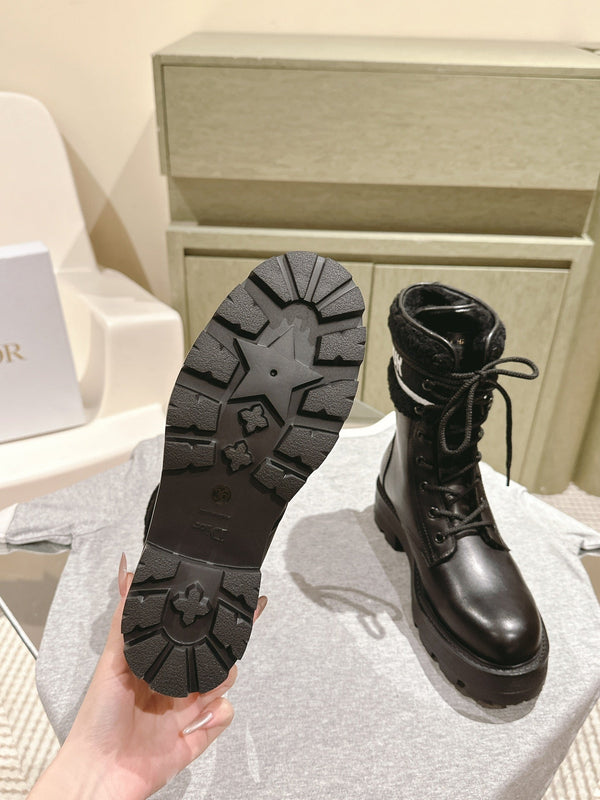 Stivaletti CD in pelle di vitello nera con fodera in pile di lana 995819