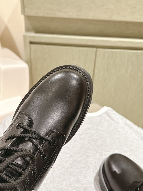 Stivaletti CD in pelle di vitello nera con fodera in pile di lana 995819