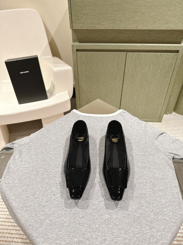 BALLERINA IN VITELLO VERNICIATO NERO