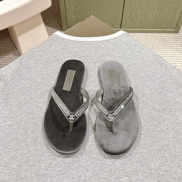 CC 25ss Rhinestone Thong Sandal Black Mix Grey Velvet 461635