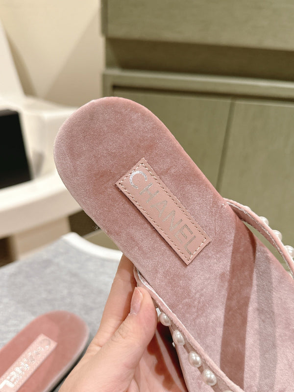 CC 25ss Pearl Thong Sandal Pink Velvet 461637