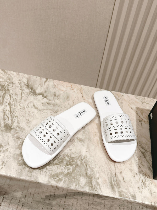 Ciabatte Alaia 2025 Hollow in pelle bianca 293655