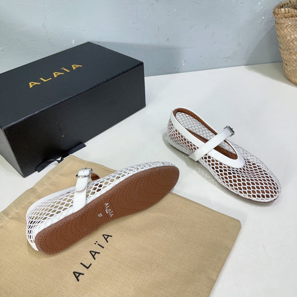 Alaia 25 Laminated Fishnet Ballet Flats White Lambskin 576442