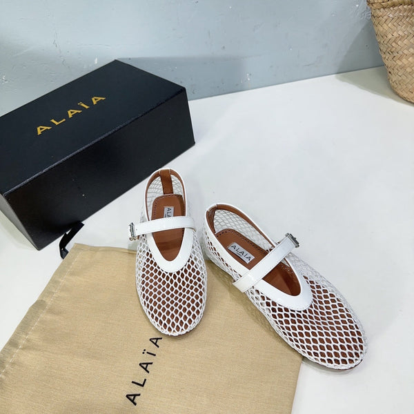 Alaia 25 Laminated Fishnet Ballet Flats White Lambskin 576442