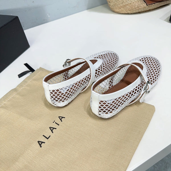 Alaia 25 Laminated Fishnet Ballet Flats White Lambskin 576442