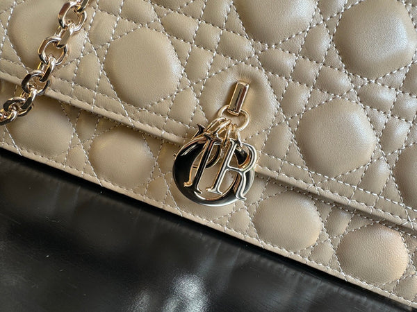 MISS CD 24CM BEIGE PELLE DI AGNELLO