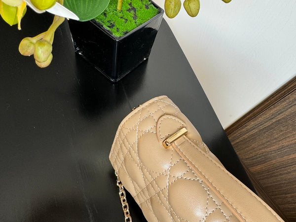 MISS CD 24CM BEIGE PELLE DI AGNELLO