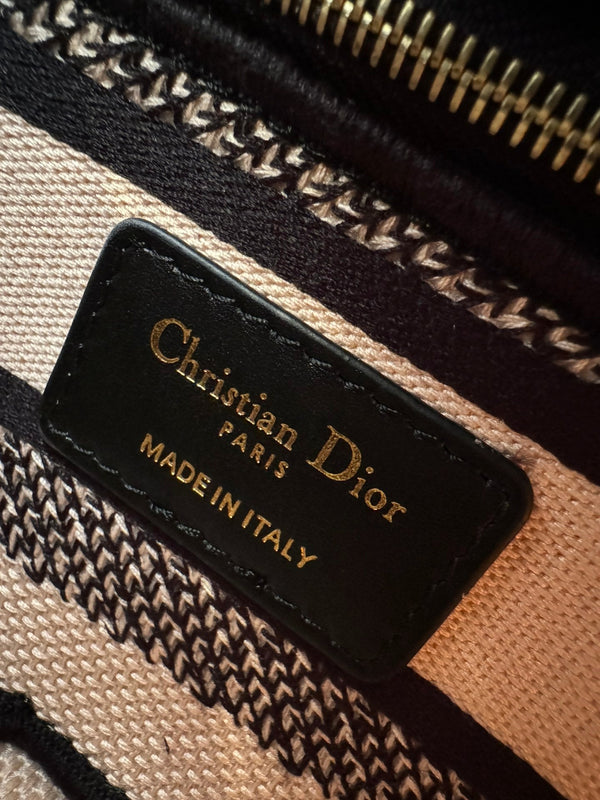 mini 17cm black pink embroidery canvas