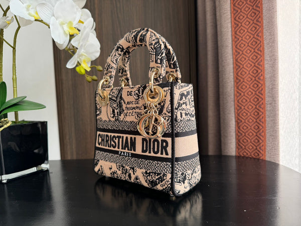 mini 17cm black pink embroidery canvas