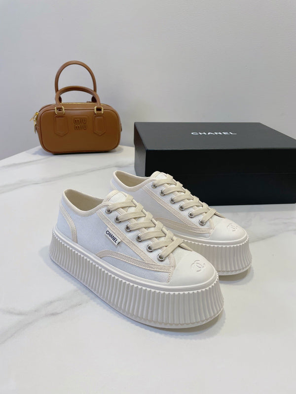 CC Sneaker In White Canvas Fabric 144791