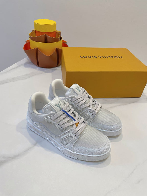 LV TRAINER MAXI SNEAKER IN WHITE EMBOSSED CALFSKIN