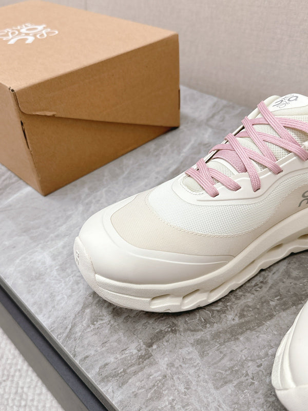 SNEAKER RUN IN TESSUTO SCAMOSCIATO E MESH ROSA PASTELLO