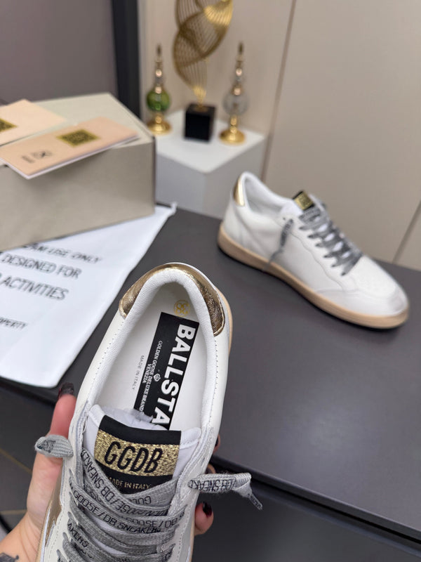 Golden Goose 26s Ball Star Sneakers Golden White Leather 735902