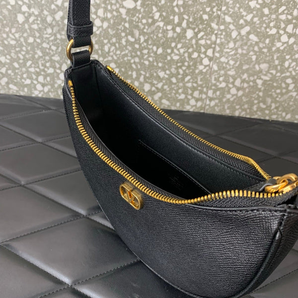 VA GARAVANI VLOGO mini HOBO bag black calfskin 566882