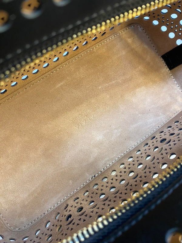 NEO MINA 20 BAG IN BLACK VIENNA CALFSKIN