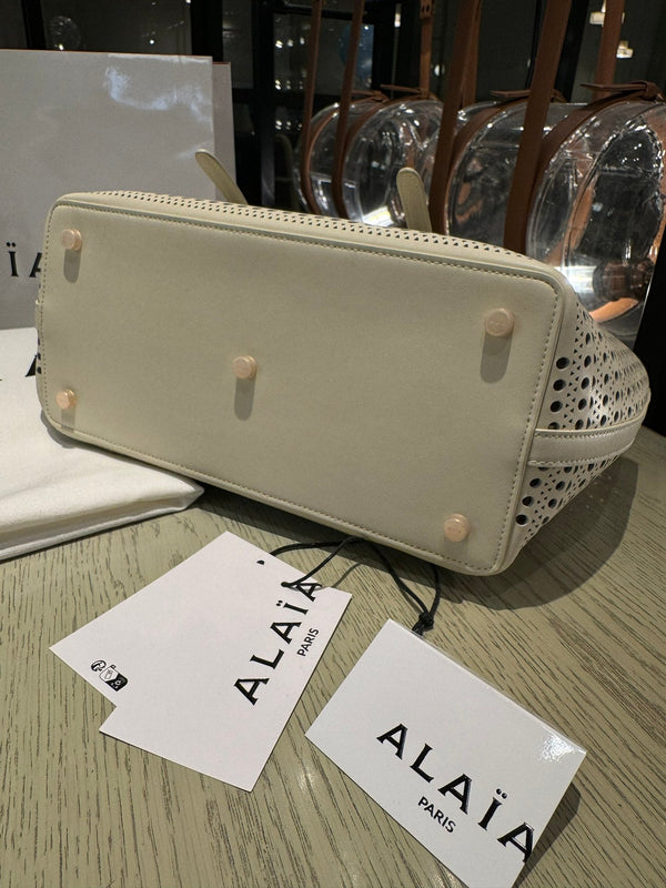 NEO MINA 32 BAG IN CHINO VIENNE CALFSKIN