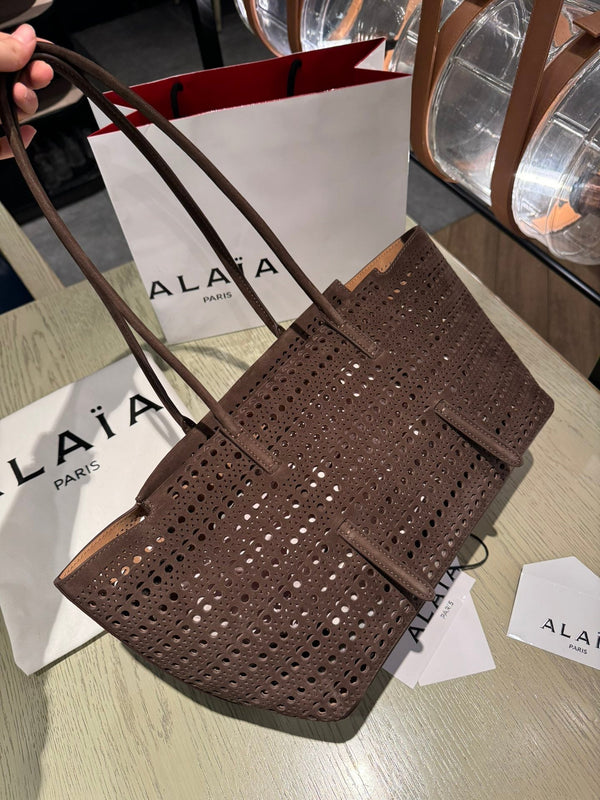 NEO MINA 32 BAG IN CHOCOLATE VIENNE SUEDE