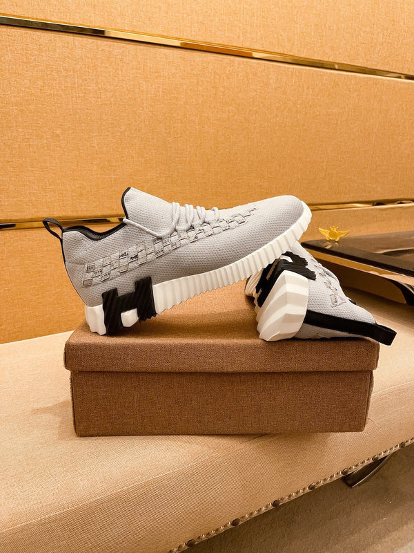 Sneaker slip-on Flex da uomo HM in pelle di vacchetta lavorata a maglia grigia 671703