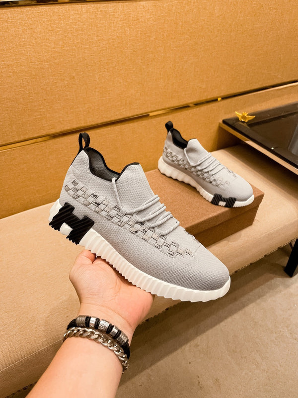 Sneaker slip-on Flex da uomo HM in pelle di vacchetta lavorata a maglia grigia 671703