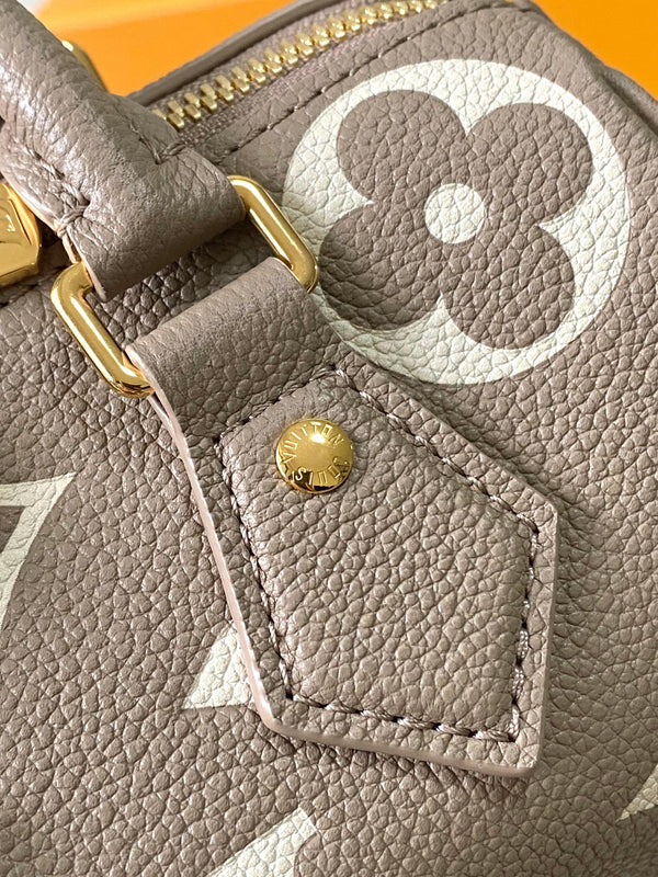 SPEEDY BANDOULIÈRE 20 IN PELLE MARRONE TORTORA E BIANCA CON STAMPA MONOGRAM