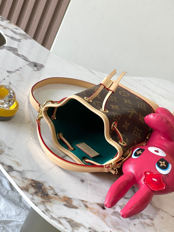 nano noe 13cm rabbit brown monogram canvas