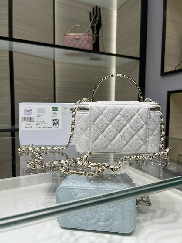 CC 25S Piccolo Vanity 17cm Pelle di vitello grana bianca Hardware oro chiaro