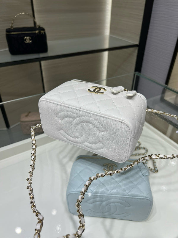 CC 25S Piccolo Vanity 17cm Pelle di vitello grana bianca Hardware oro chiaro