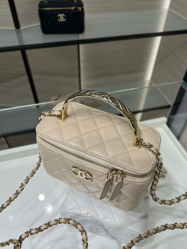 CC 25S Piccolo Vanity 17cm Pelle di vitello martellata beige Hardware oro chiaro