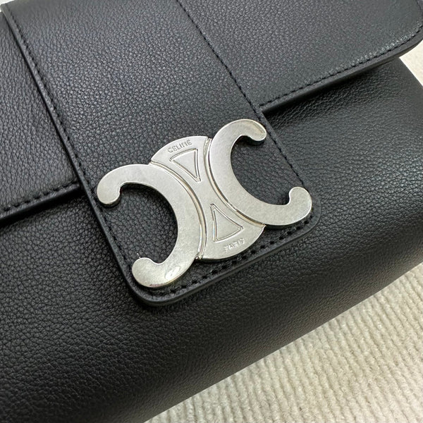 MEDIUM VICTOIRE BAG 25 IN BLACK SUPPLE CALFSKIN SILVER HARDWARE