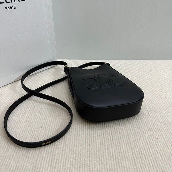 PHONE POUCH HELOISE 19 IN BLACK SUPPLE CALFSKIN