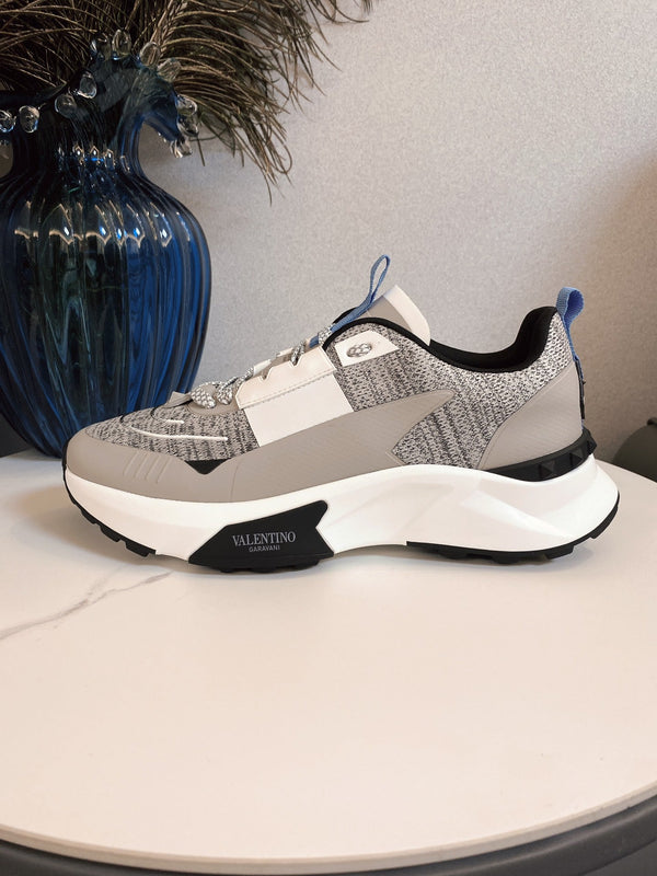 VT 25S Sneakers Gray White Calfskin 563471