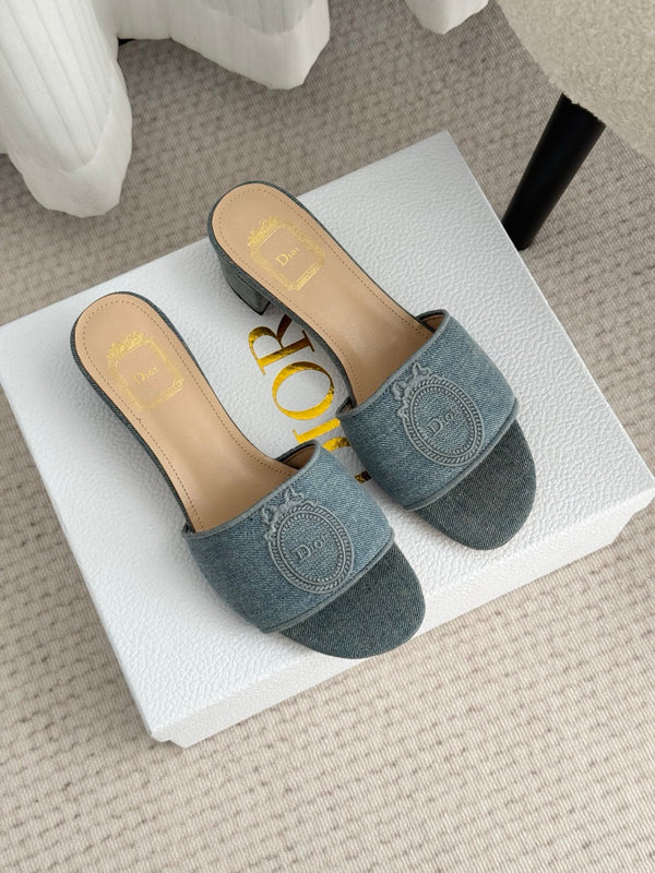 CD Médaillon Slide 4.5cm Wash Blue Denim 849736