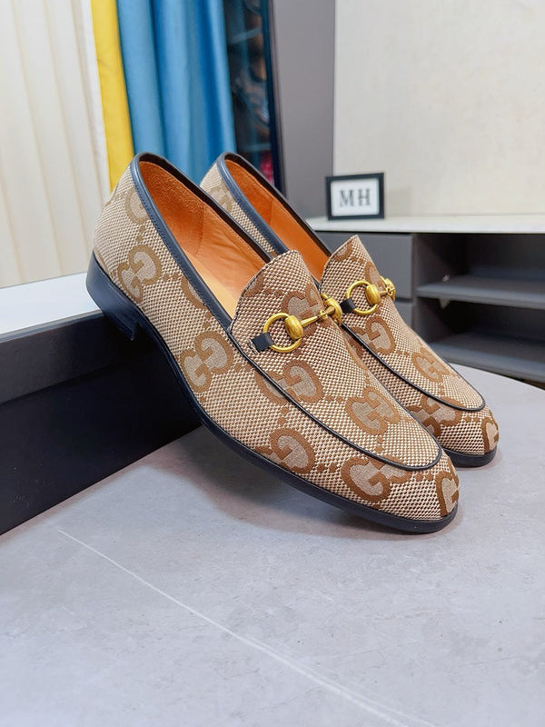 Mocassino da uomo GG con morsetto in tessuto marrone 520454