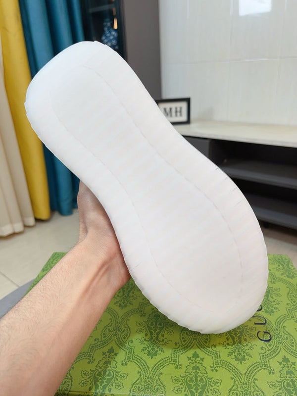 GG Men's Sneaker Beige White Canvas Calfskin 523339