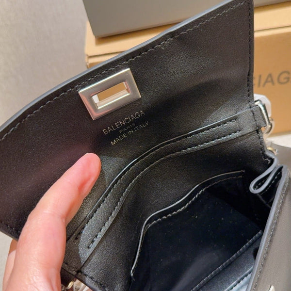 BORSA RODEO NANO CON CATENA 17 IN PELLE DI VITELLO LISCIA NERA E FERRAMENTA IN ARGENTO