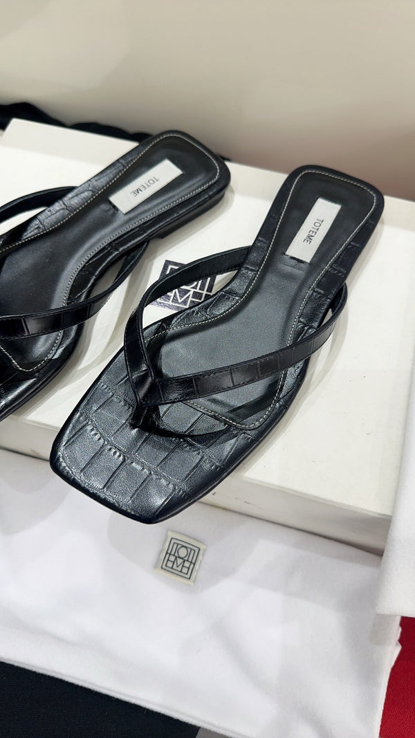 Totem Thong Sandals Black Croc-Effect Leather 751656