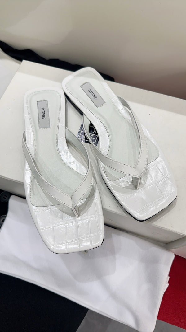 Totem Thong Sandals White Croc-Effect Leather 751658
